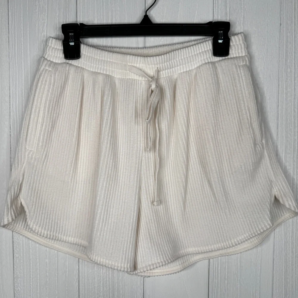 Abercrombie & Fitch Cream Athletic Shorts - Lounge Collection - Picture 2 of 7